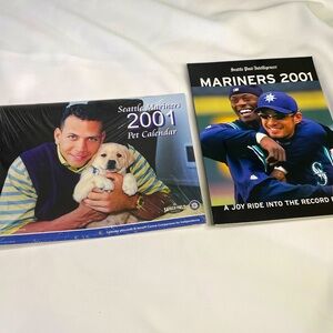VTG Mariners 2001: A Joy Ride into the Record Books & pet calendar bundle